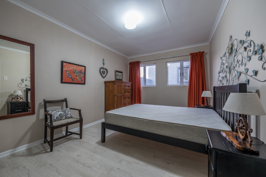 5 Bedroom Property for Sale in Bayview Western Cape
